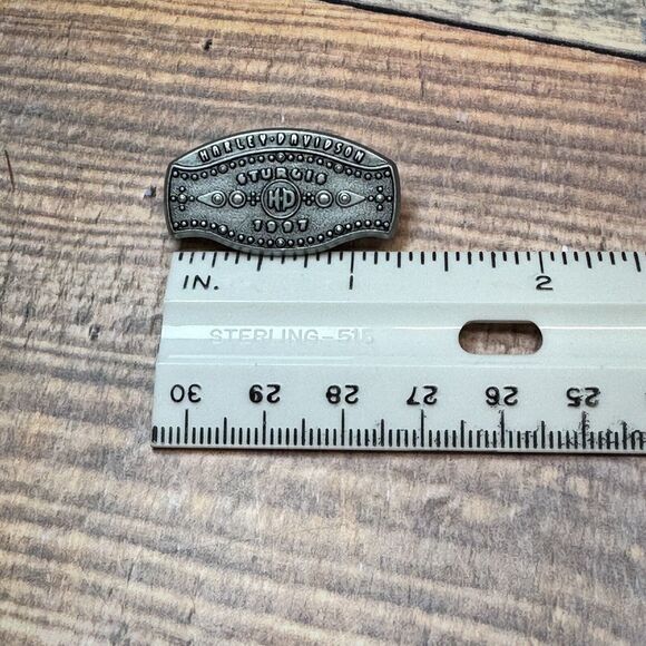 Harley Davidson 1997 Sturgis Kidney Belt style vest lapel PIN badland SD HOG flh - Picture 3 of 3